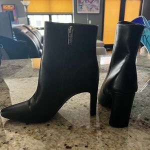 Unisa Black boots size 8 (I usually wear 7.5) never worn